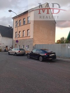 Prodej bytového domu o celkové výměře 227m2, Trmice, ulice Gogolova