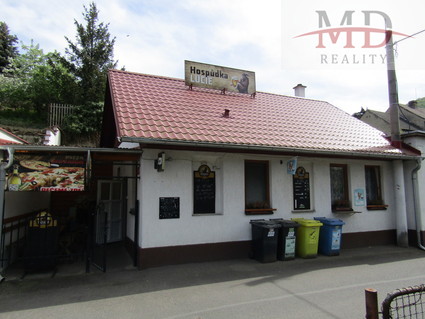 Prodej restaurace se zahrádkou o celkové výměře 115m2, obec Sebuzín.