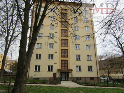 Nabízíme pronájem bytu po rekonstrukci 2+1+B, OV, 52 m2 - Ústí nad Labem, Bukov, ul. Kosmonautů - .