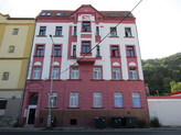 Prodej investičního domu s 13 BJ o celkové výměře 347m2, ulice Pražská, Ústí nad Labem - centrum.