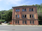 Prodej investičního domu s 5 BJ o celkové výměře 931m2, ulice Pražská, Ústí nad Labem - centrum.